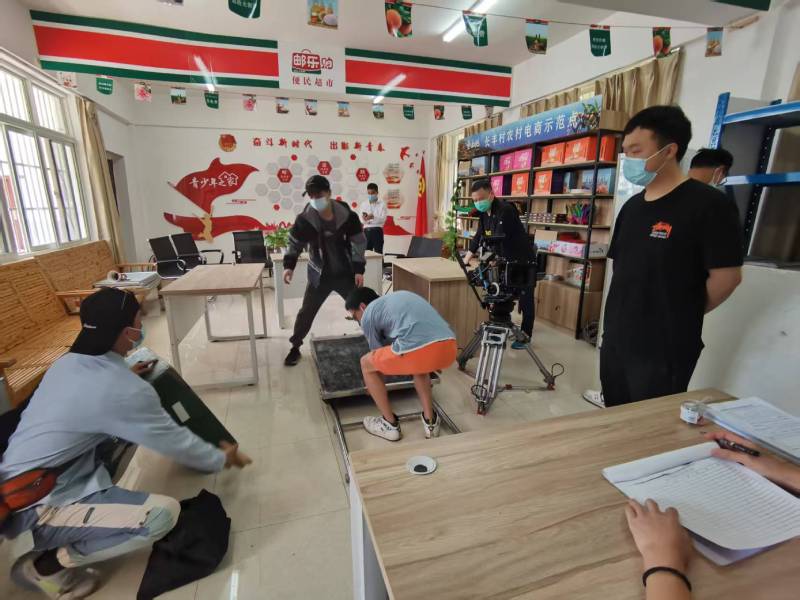 追星女孩心理学分析报告：娄底广告片拍摄公司揭秘饭圈应援式传播逻辑